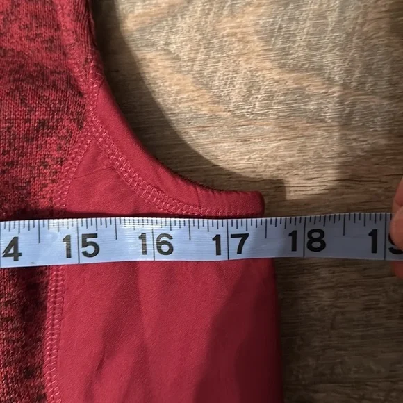 G. H. Bass & Co women’s fleece vest size S - Picture 13 of 14